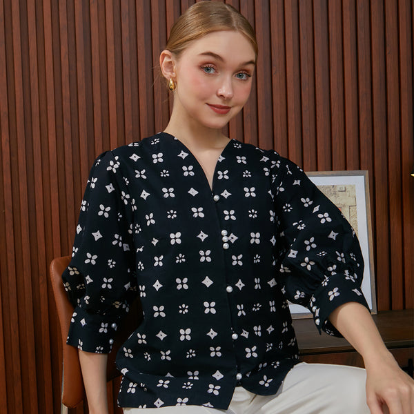 Nayara Blouse Batik Annika