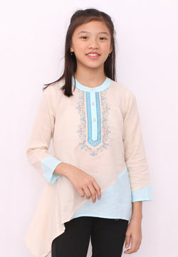 Blouse Anak Cahaya BW