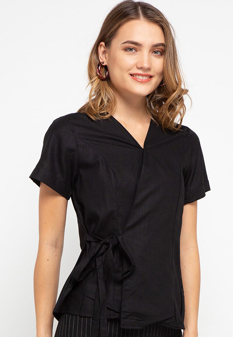 Blouse Kanina Hitam